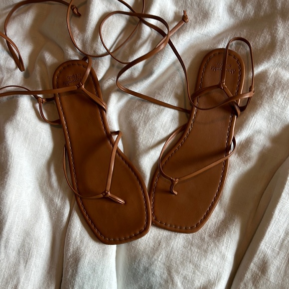 Abercrombie & Fitch Shoes - abercrombie sandals
